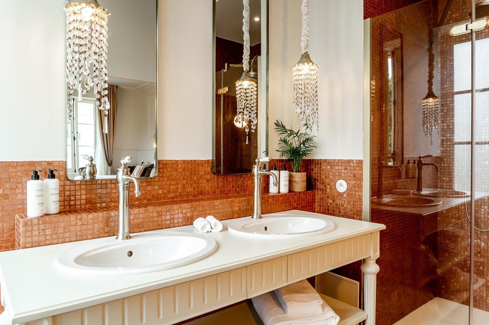 Château De Hotel 5*